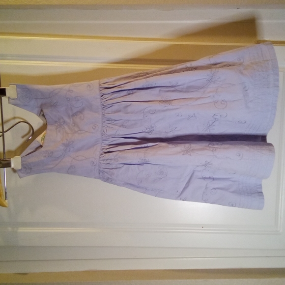 Lavender Embroidered Dress NWT Size 4 - Picture 1 of 7